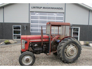 Трактор MASSEY FERGUSON