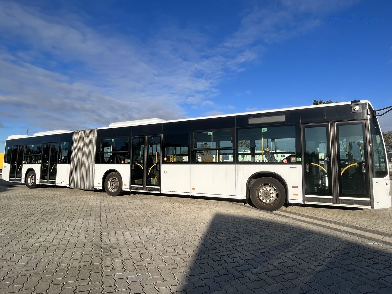 Городской автобус Mercedes-Benz Conecto G (LF) - 40 Sitze + 101 Stehpl. + 1 Rollstuhl: фото 9