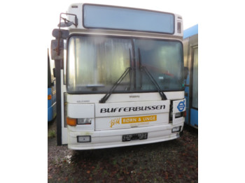 VOLVO B10M - Автобус