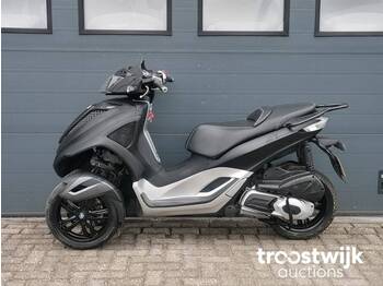 Piaggio 300cc motorscooter - Мотоцикл