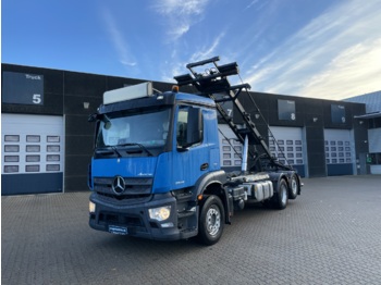 Mercedes Antos 2546 6x2 Euro 6 - грузовик-контейнеровоз/ сменный кузов