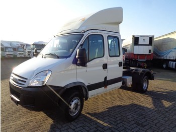 Грузовик с закрытым кузовом Iveco Daily 65C18D + Manual + PATENT B!