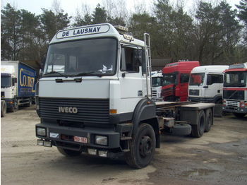 Iveco 240 E 32 6x2 - Грузовик-шасси
