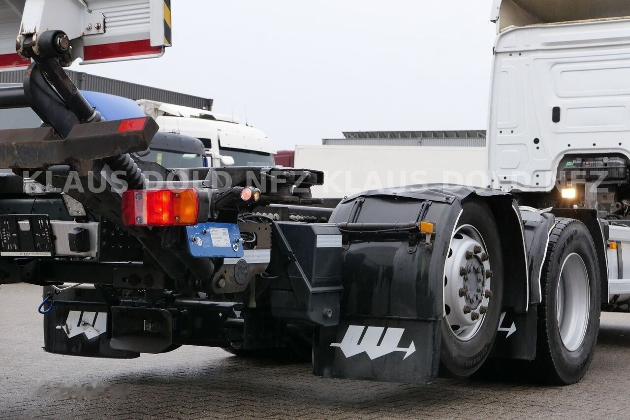 Грузовик-контейнеровоз/ Сменный кузов Mercedes-Benz Actros 2540 6x2 BDF Container truck + tail lift: фото 19