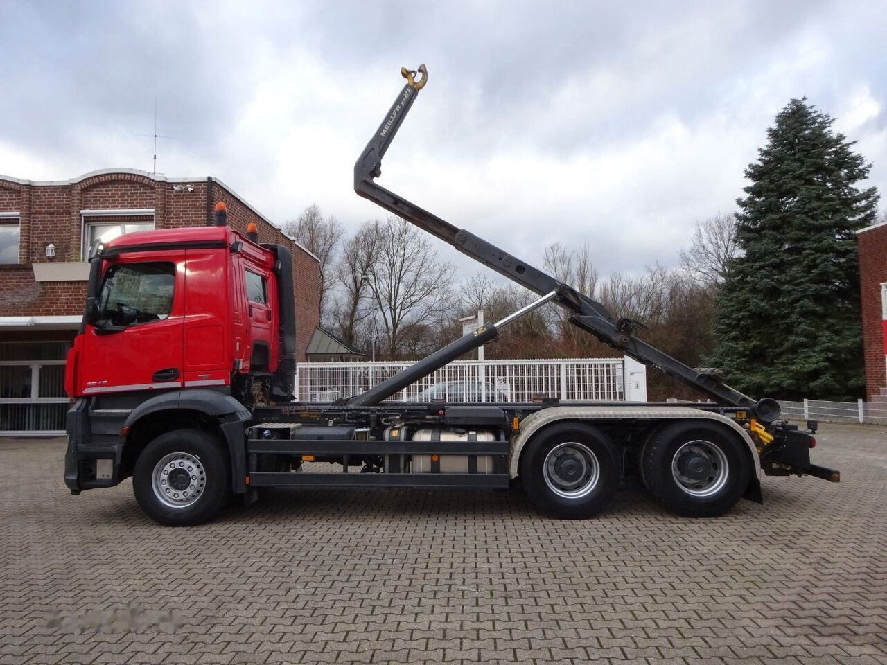 Крюковой мультилифт Mercedes-Benz Arocs 2645 Hook lift truck 6x4: фото 10
