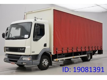 Тентованный грузовик DAF LF45.180