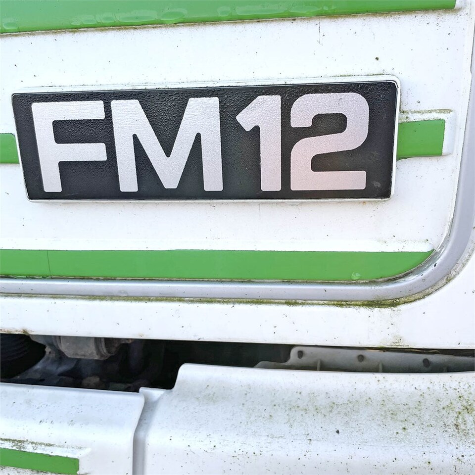 Грузовик с закрытым кузовом Volvo FM12: фото 20