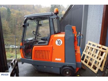 Подметально-уборочная машина Hako-Jonas 1450D