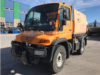 Подметально-уборочная машина Unimog U300 Kehrmaschine