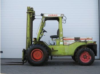 Внедорожный погрузчик Claas ST40