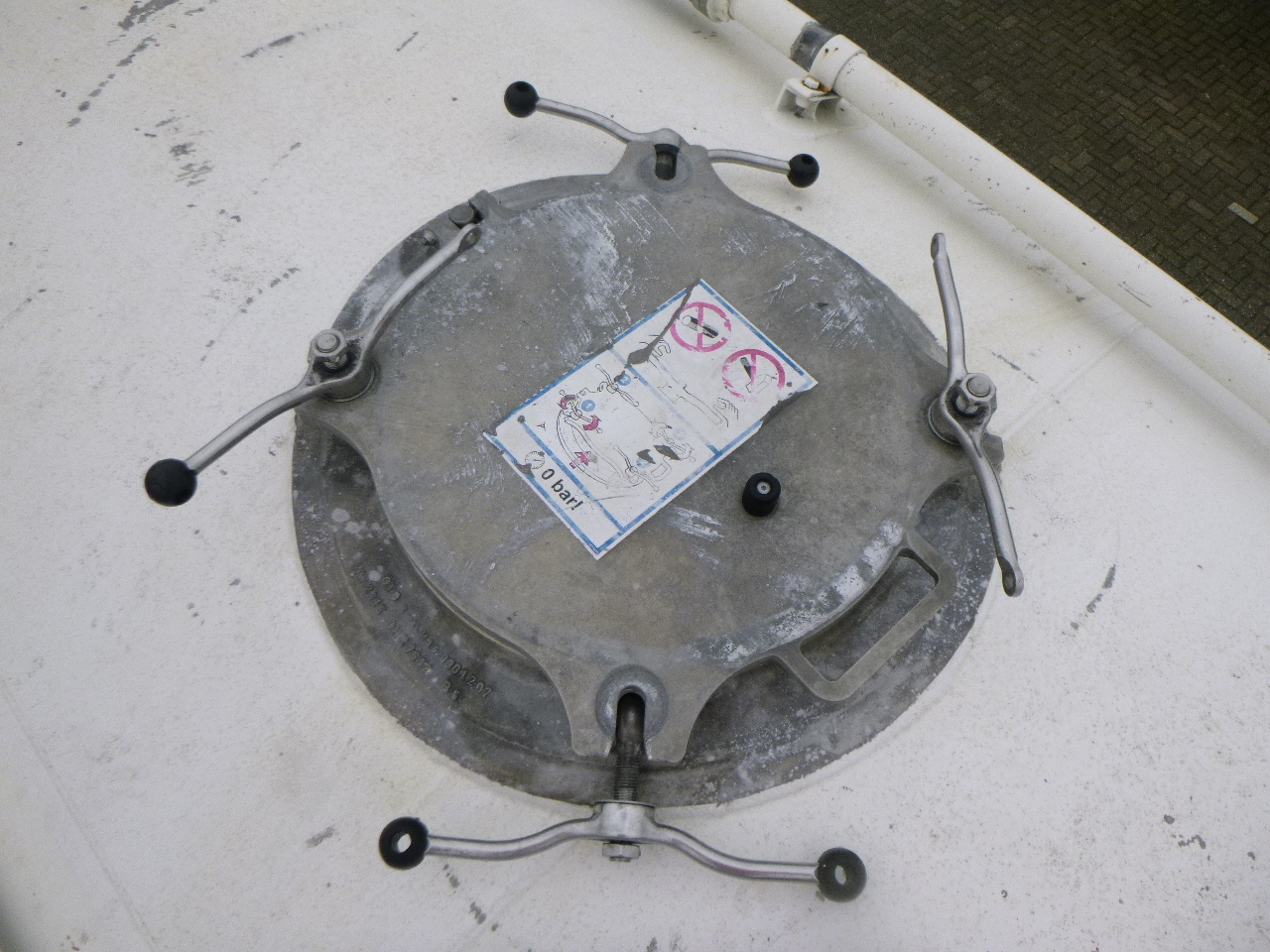 Полуприцеп-цистерна для транспортировки муки Feldbinder Powder tank alu 63 m3 (tipping): фото 18