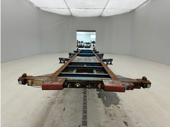 Fruehauf Skelet 2 x 20-30-40 ft - Полуприцеп-контейнеровоз/ Сменный кузов: фото 2