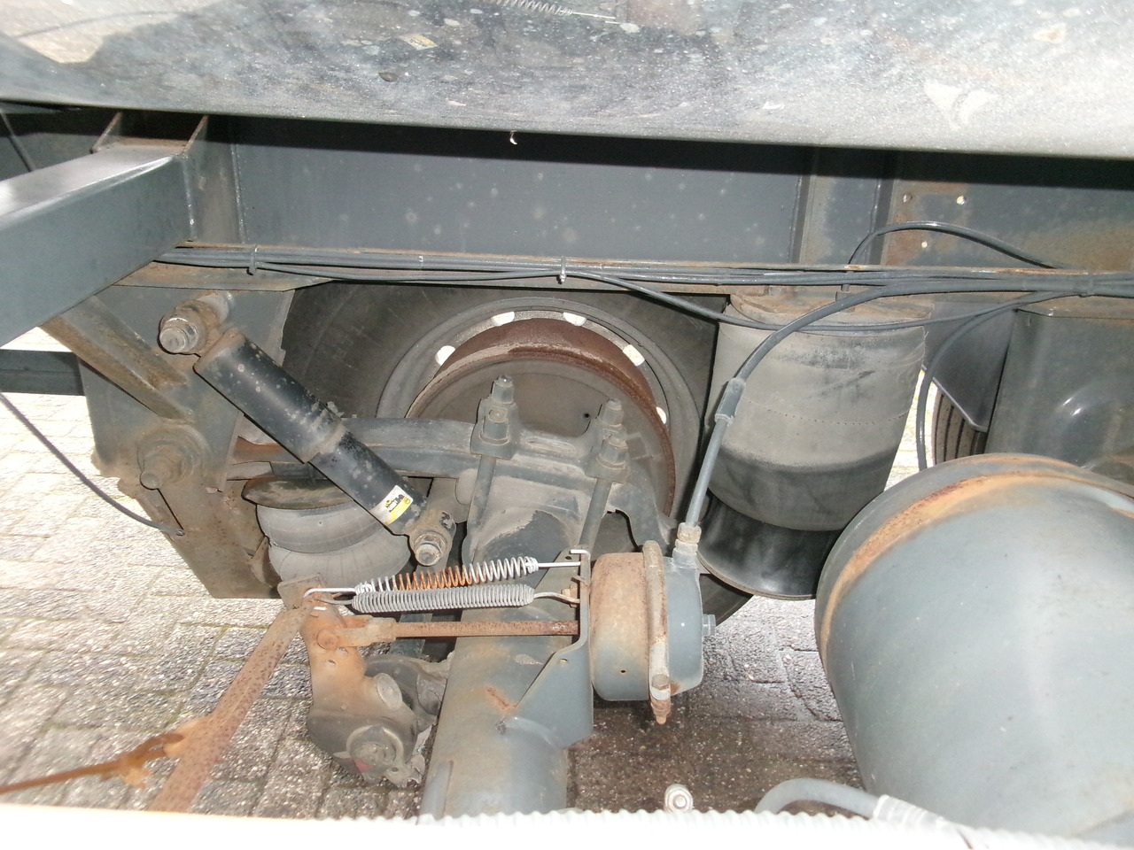 Полуприцеп-цистерна для транспортировки топлива Metalovouga Bitumen / heavy oil tank inox 26.9 m3 / 1 comp: фото 8