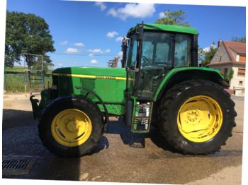 Колёсный трактор John Deere 6610