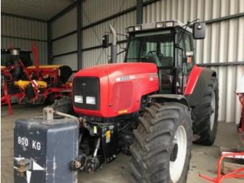 Колёсный трактор Massey Ferguson 8250