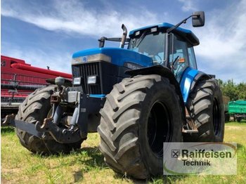 Колёсный трактор New Holland 8970