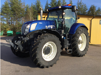 Колёсный трактор New Holland T7.270