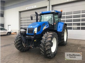 Колёсный трактор New Holland TVT 170