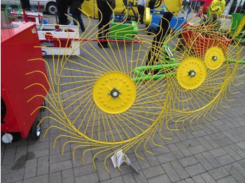 Taret przetrząsaczo-zgrabiarka Z 213 / PZK-4 - Сеноворошилка