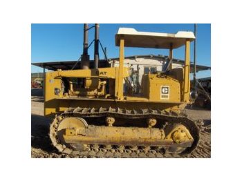 CATERPILLAR D5B VHP
 - Трактор