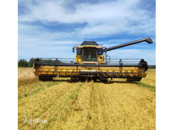 Зерноуборочный комбайн New Holland CX860