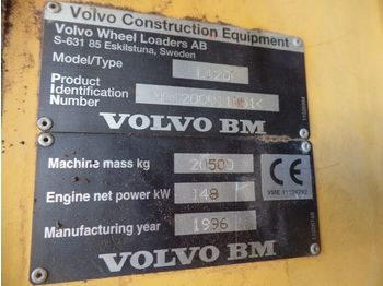 Колёсный погрузчик Volvo 120C mit unfall: фото 1