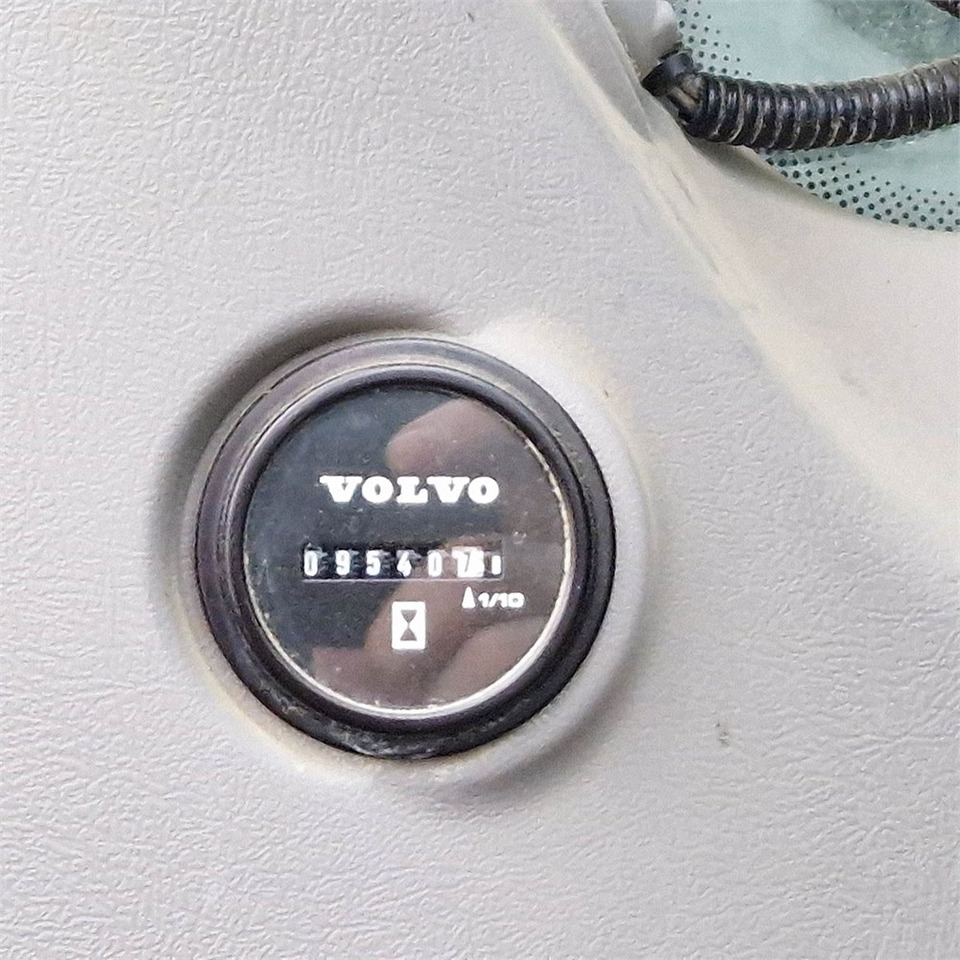 Гусеничный экскаватор Volvo EC380EL: фото 22