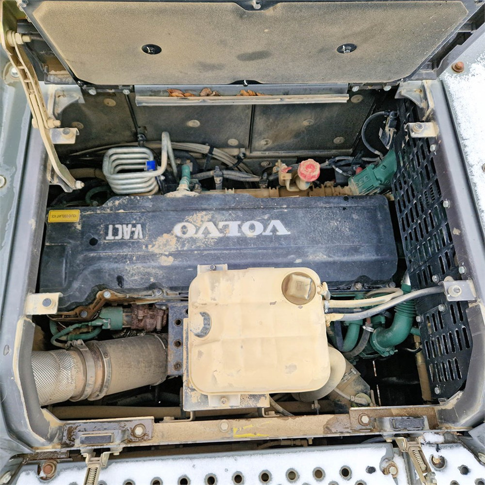 Гусеничный экскаватор Volvo EC380EL: фото 39
