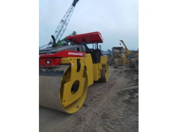 Дорожный каток DYNAPAC cc622