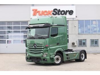 Тягач MERCEDES-BENZ Actros 1863