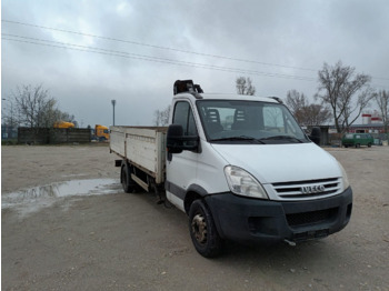 Грузовик бортовой/ Платформа IVECO Daily