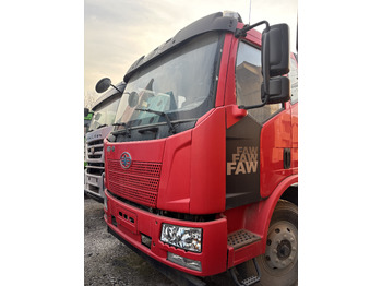 FAW  - Тягач