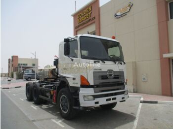HINO 700 - Тягач