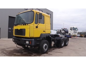 Тягач MAN 26.464 (BIG AXLES / 6 CYLINDER ENGINE WITH ZF-GEARBOX / 10 TIRES): фото 1