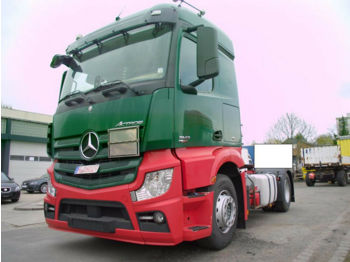 Тягач Mercedes-Benz Actros 1843 Abstandsregelung Safety ADR EU6 Top