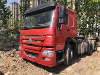SINOTRUK HOWO TRUCK - Тягач
