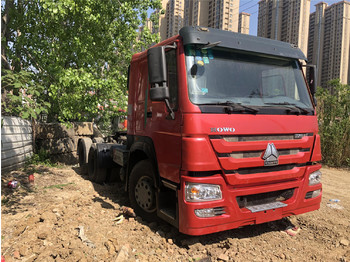SINOTRUK HOWO Tractor unit - Тягач