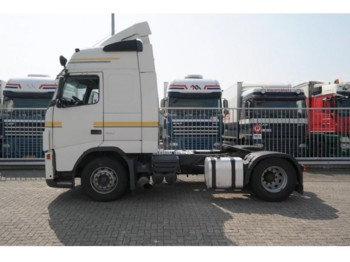 Тягач Volvo FH 12/420 GLOBETROTTER: фото 1