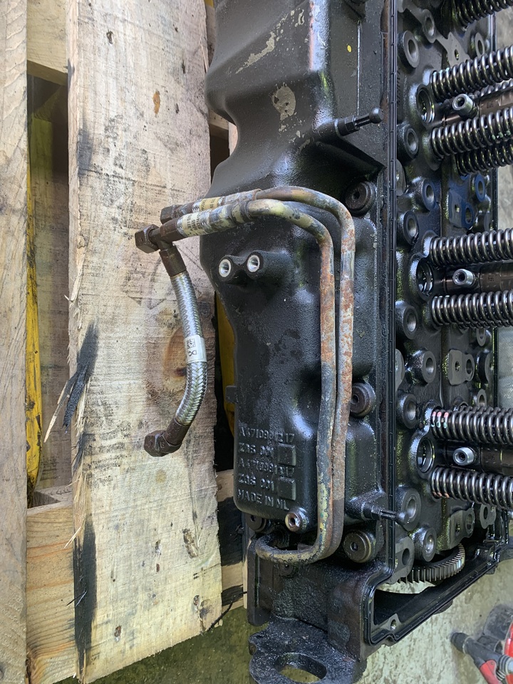 Двигатель и запчасти для Грузовиков CYLINDER HEAD WITH VALVES,ROCKER SHAFT (INTAKE AND EXHAUST),REINFORCING FRAME ACTROS MP4 OM471 LA EURO 5: фото 7