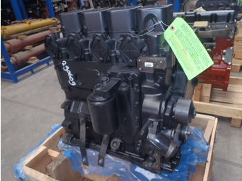 Case 4-390 - Двигатель