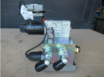 Гидравлический клапан для Строительной техники Hitachi ZX250LCN-3 -: фото 2
