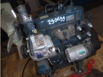 Двигатель KUBOTA D902-ET02: фото 1