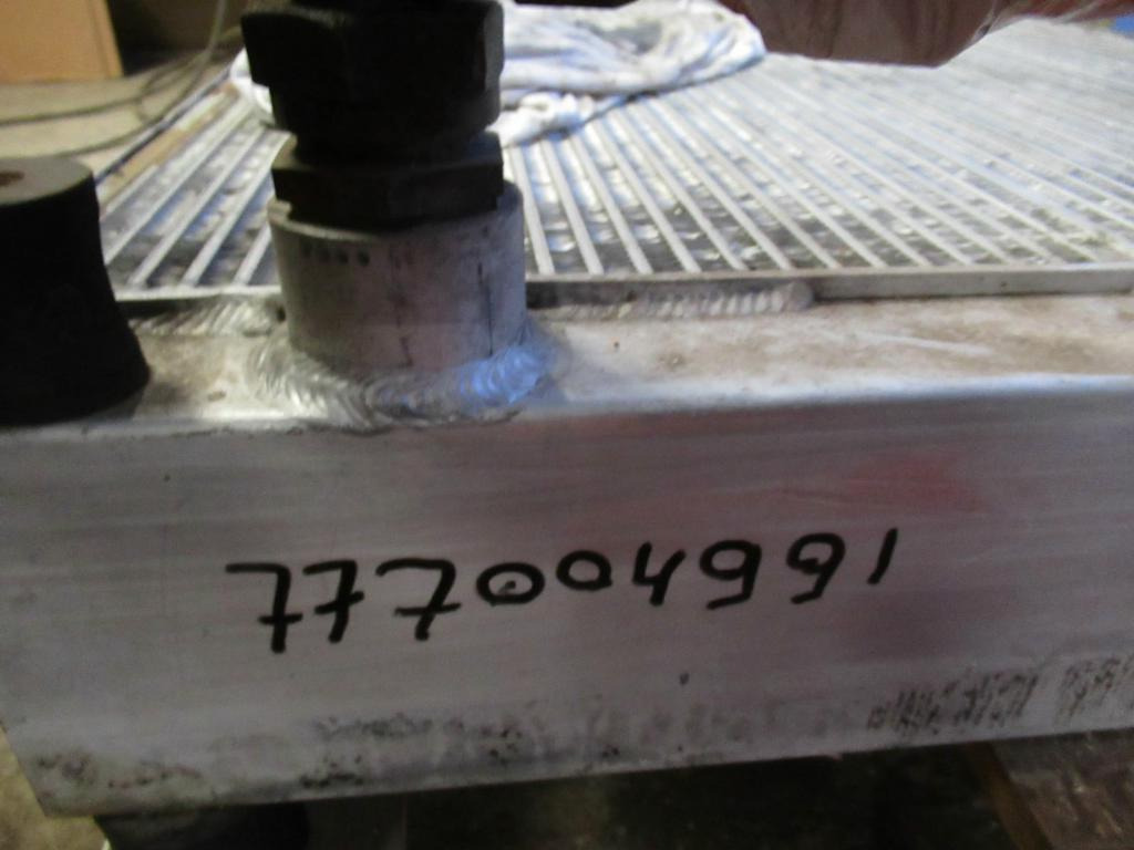 Масляный радиатор для Строительной техники O&K RH75C -: фото 8