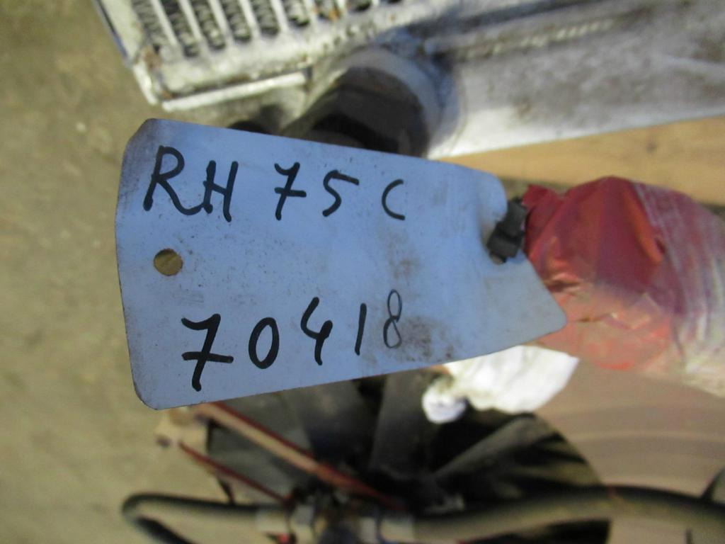Масляный радиатор для Строительной техники O&K RH75C -: фото 4