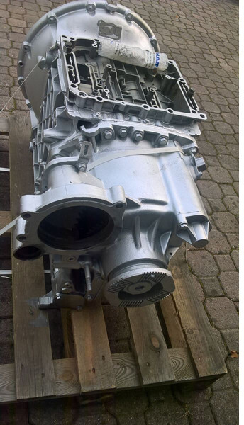 Коробка передач для Грузовиков Volvo ZF REBUILT WITH WARRANTY: фото 4