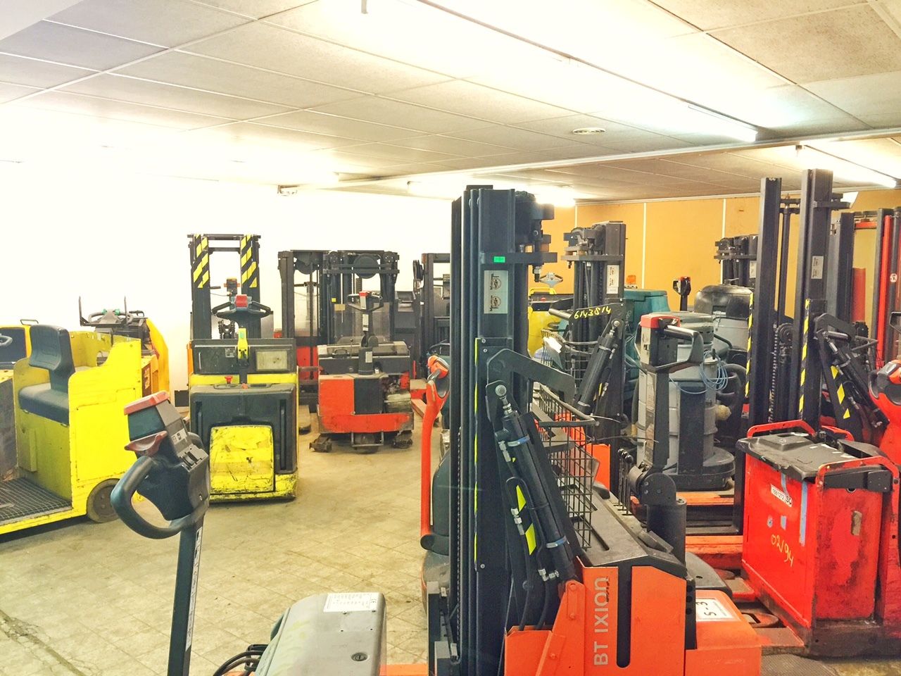 Van den Bosch vorkheftrucks B.V. undefined: фото 3