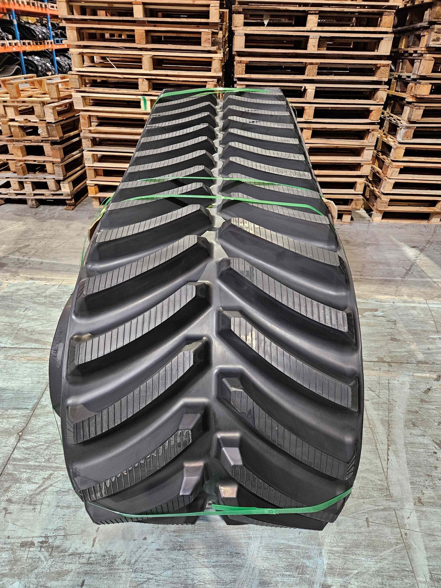 LEACH LEWIS RUBBER TRACKS LIMITED - объявления о продаже undefined: фото 2