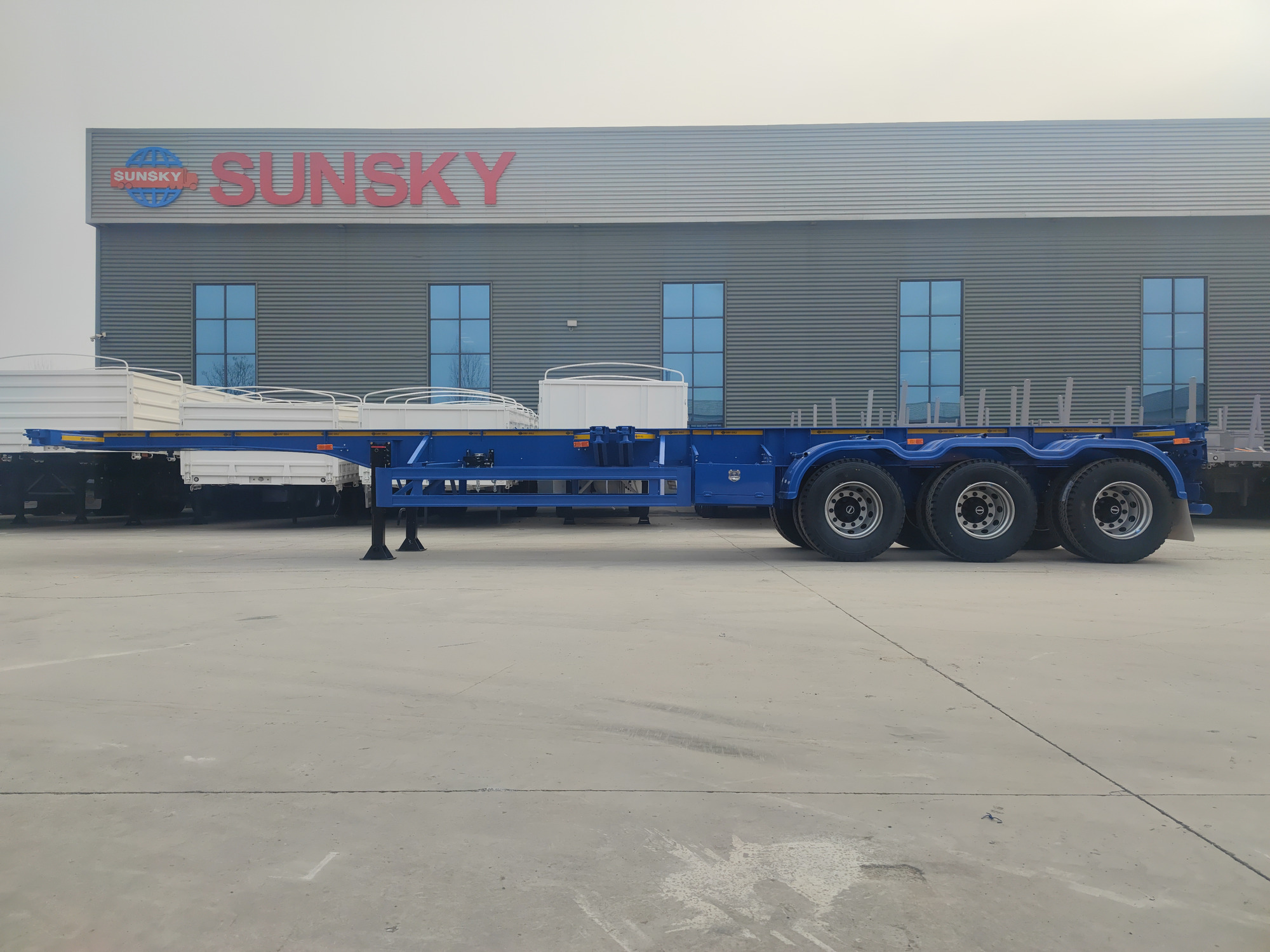 Xiamen Sunsky Vehicle Co.,Ltd - Грузовики SINOTRUK HOWO - Коробка передач: ручная undefined: фото 3