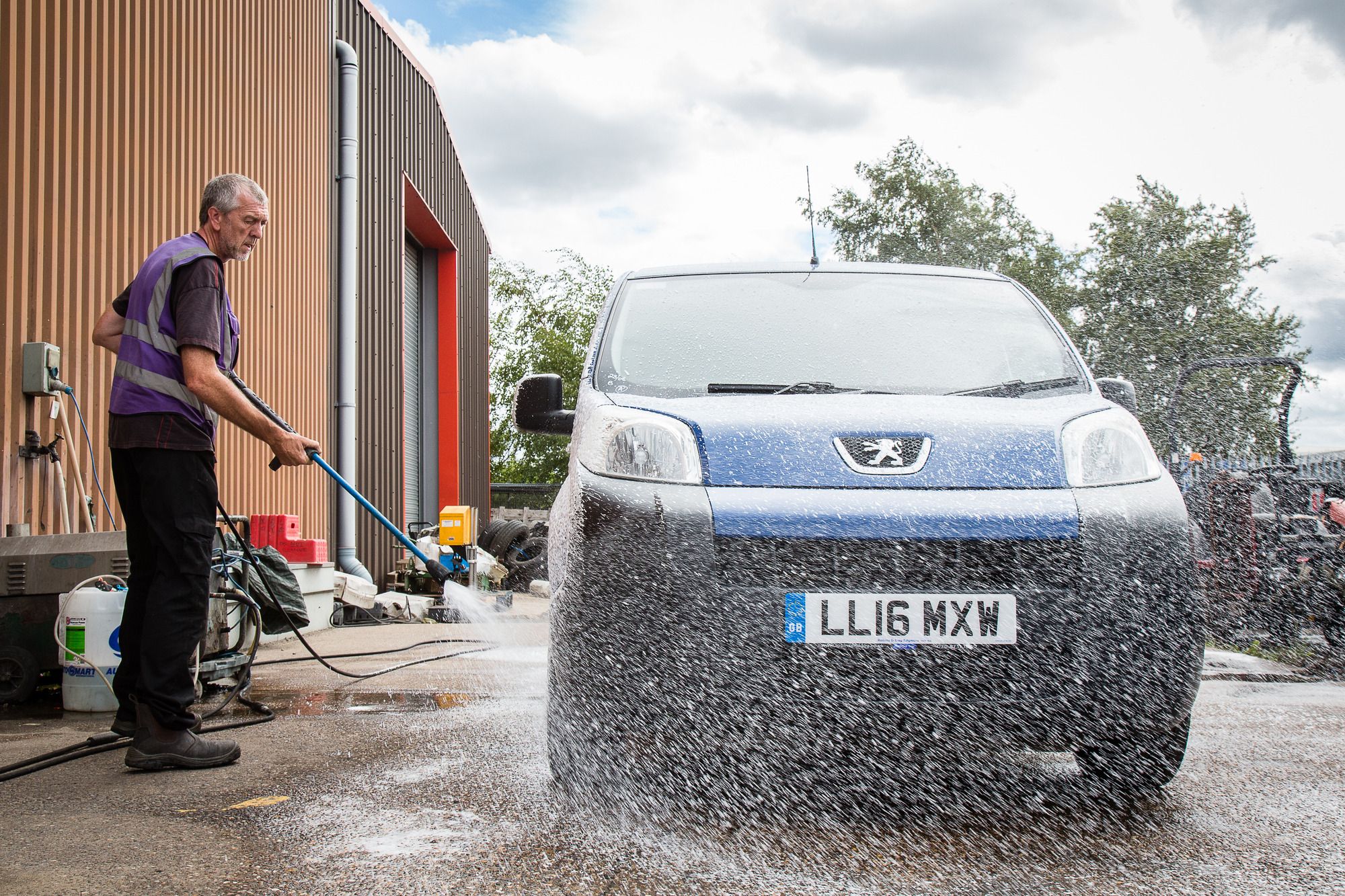 COMMERCIAL VEHICLE AUCTIONS LIMITED undefined: фото 7