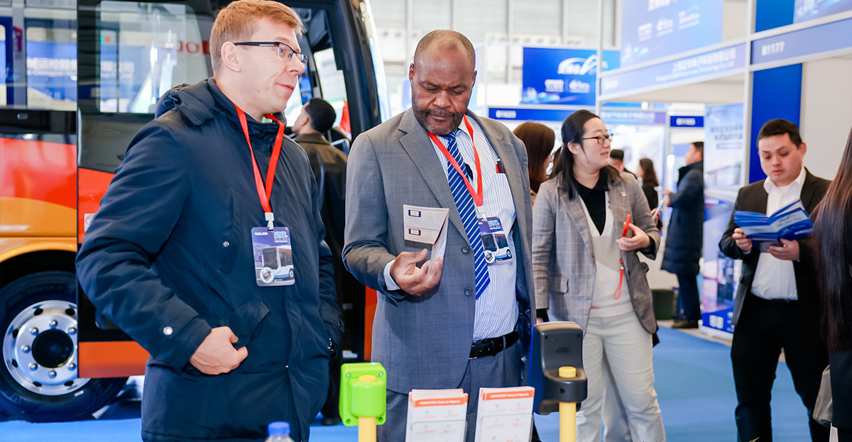 Shanghai International Bus Exhibition undefined: фото 5